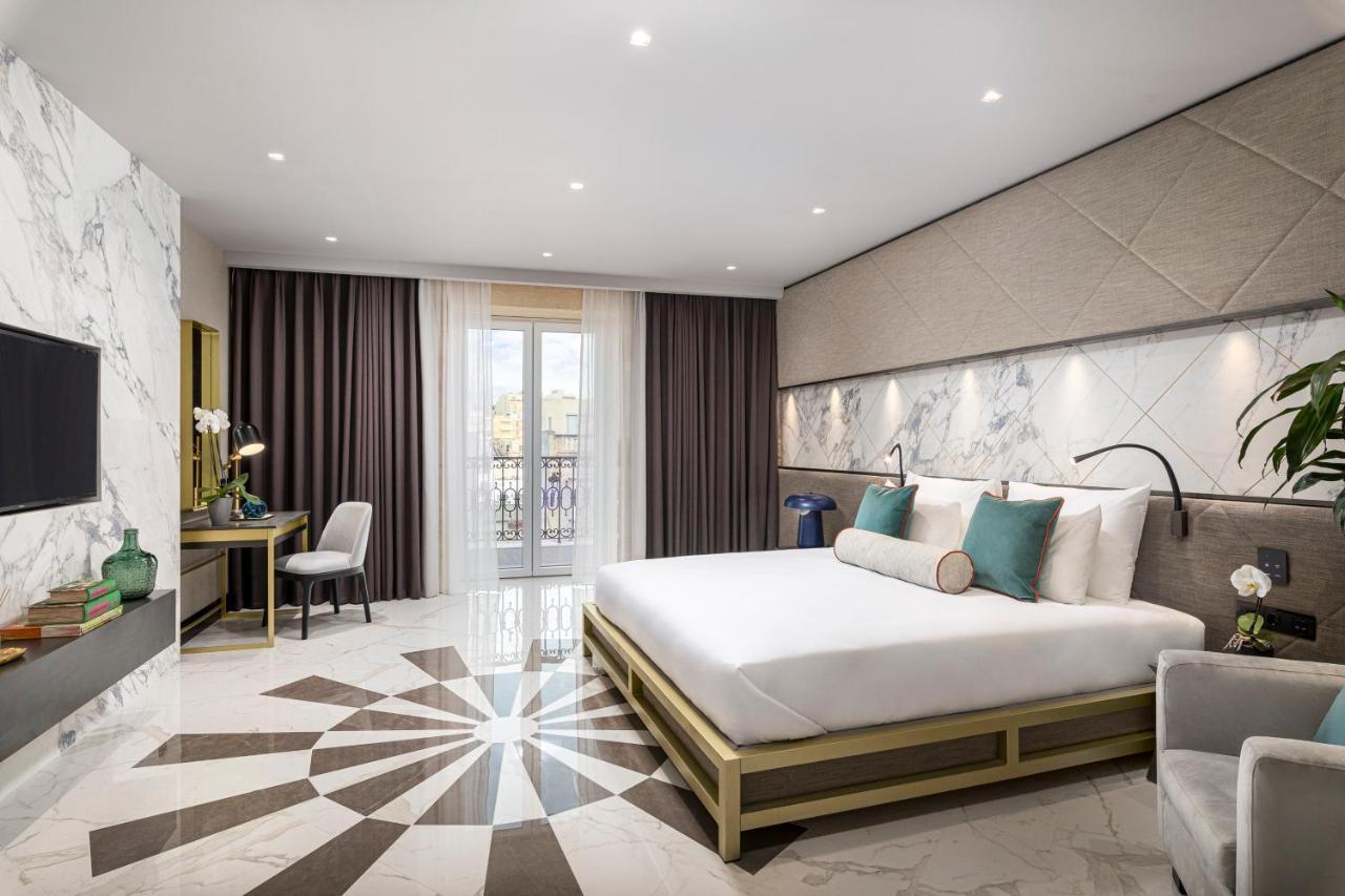 Superior Double Room Side Seaview