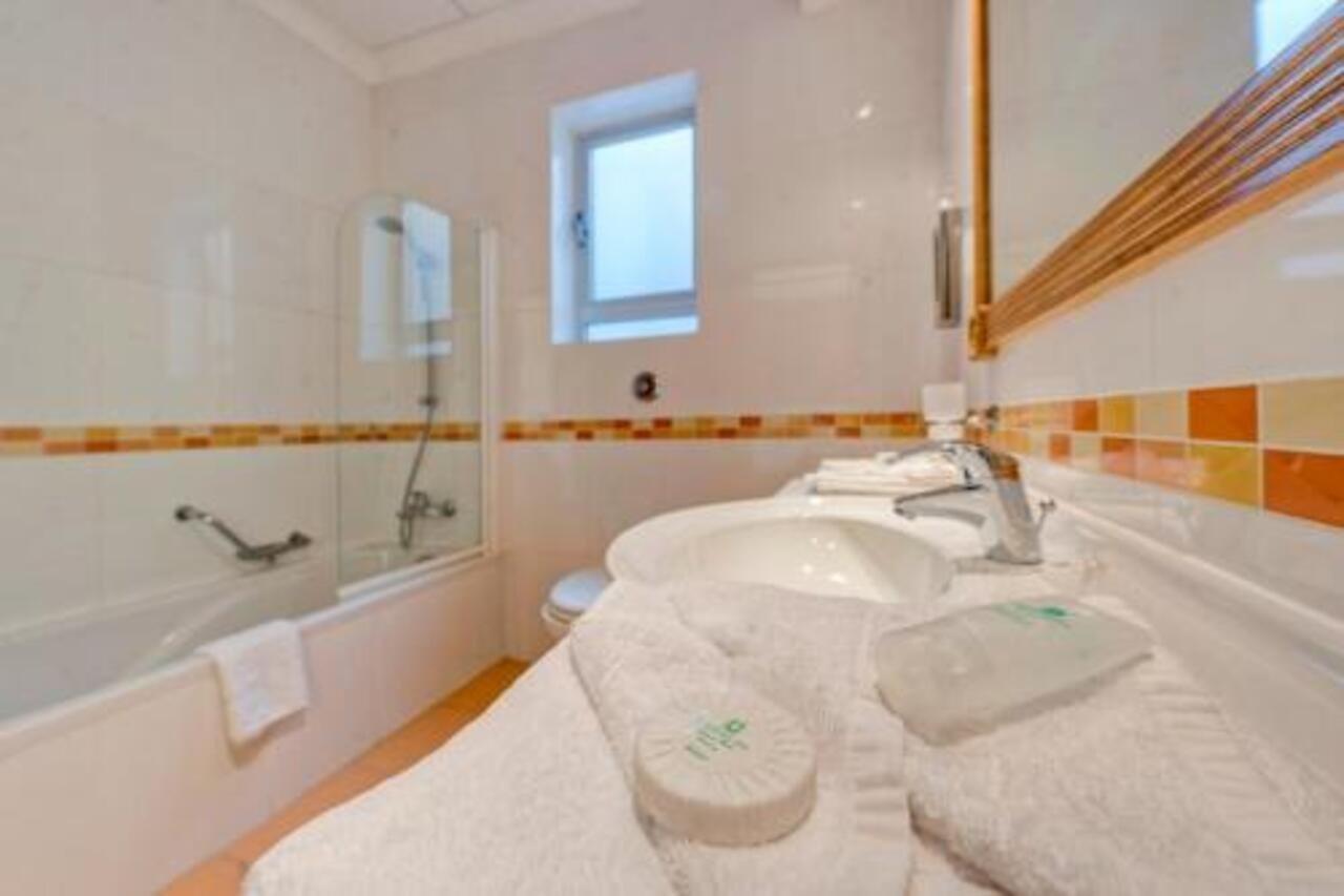 Quadruple Room with Sea View