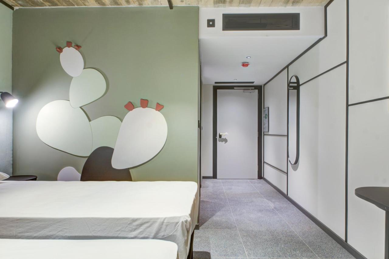 Standard Double or Twin Room with City View