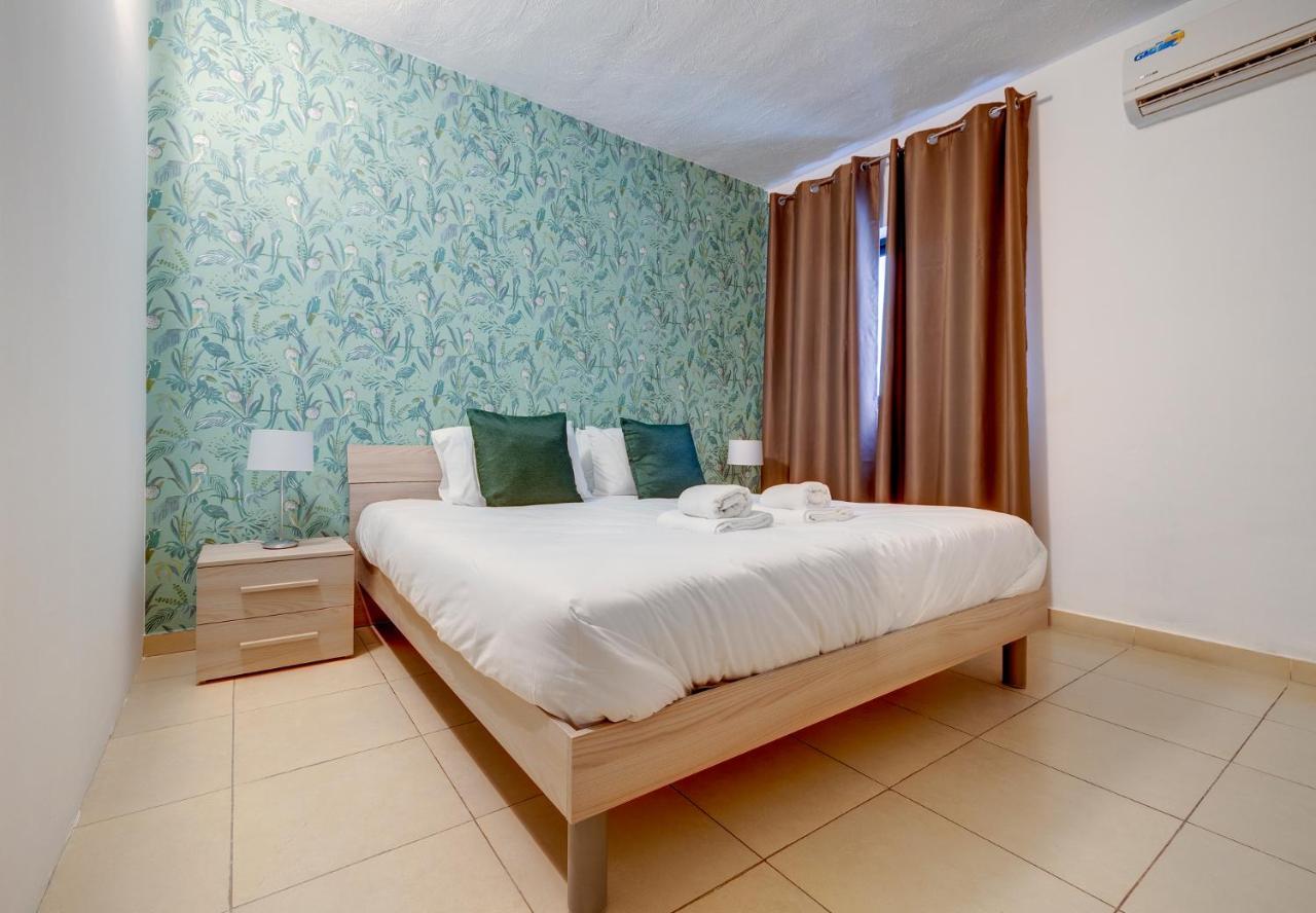 Appartamento con 2 Camere da Letto e Balcone