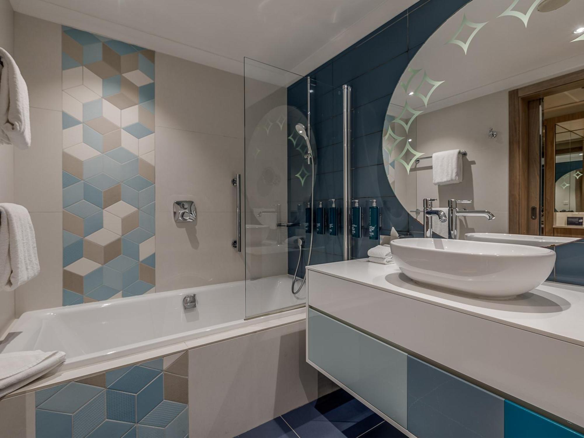 Terrace Spa Suite