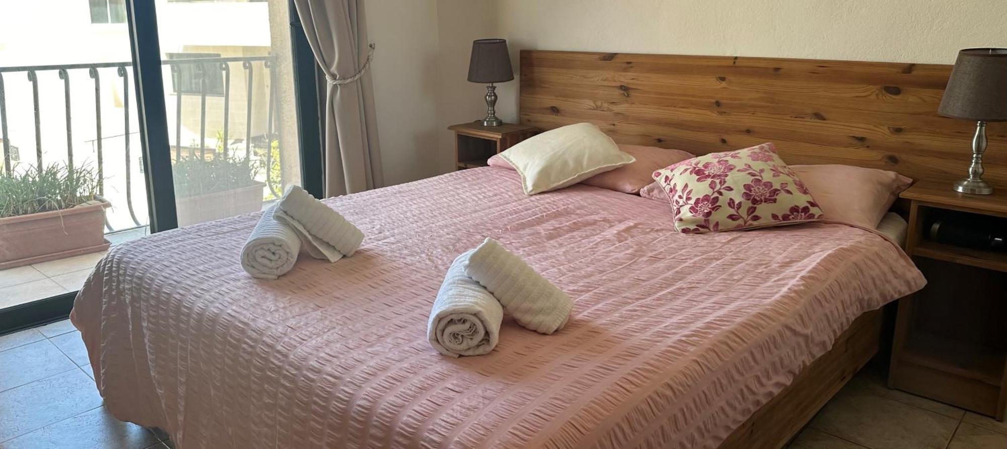 Economy Double or Twin Room,1584472897:JPEG