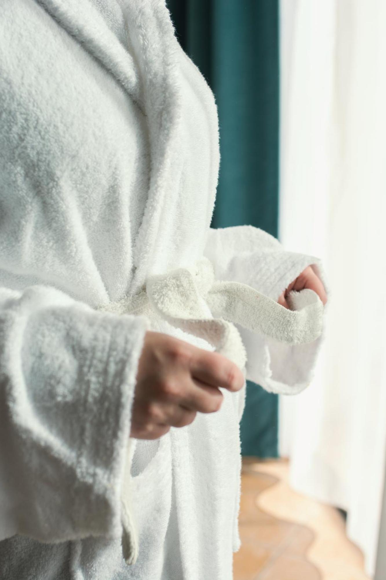 Double or Twin Room with Pool View,1643754911:JPEG