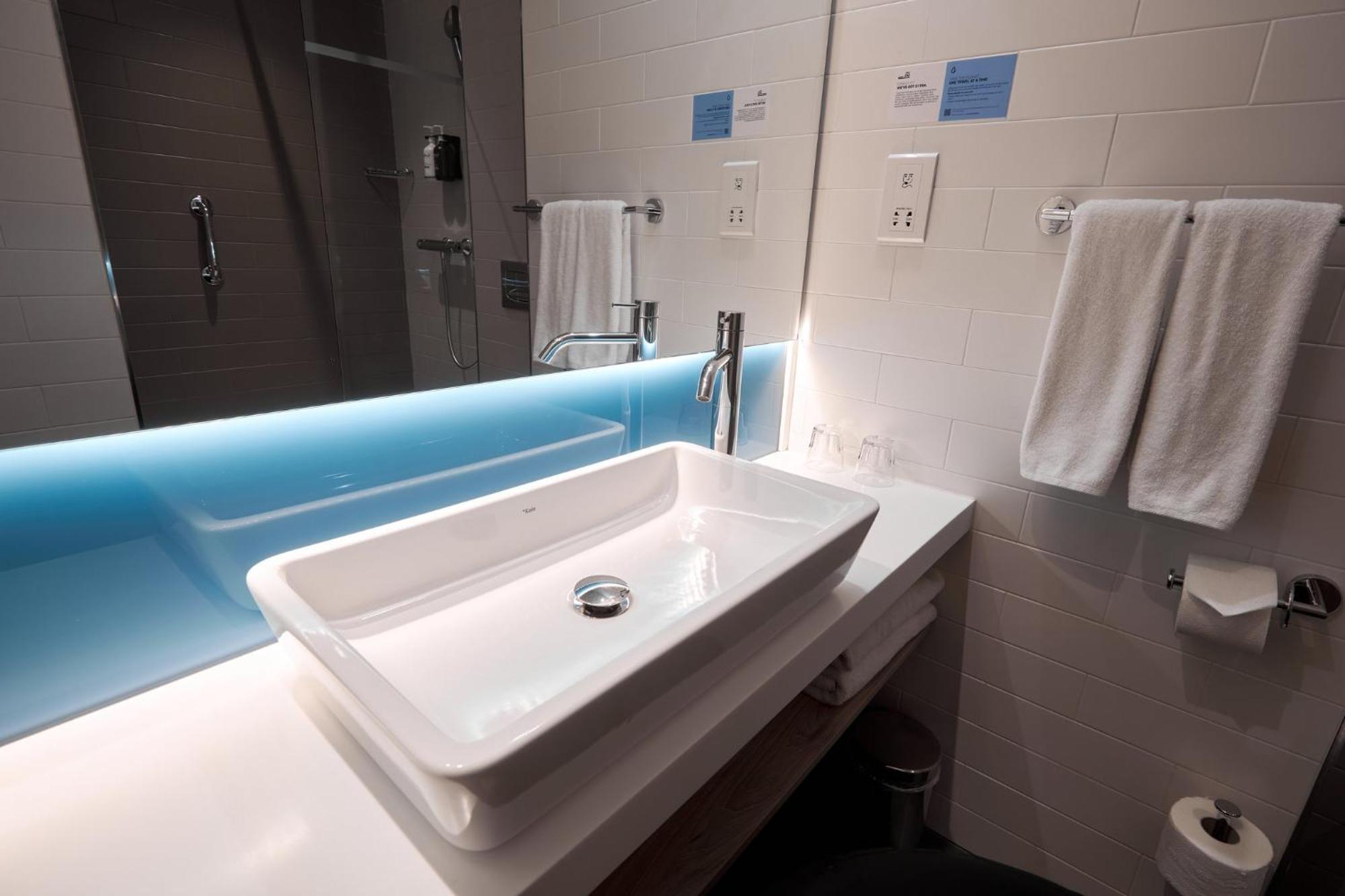 Chambre Double Standard avec Petit-Déjeuner Gratuit