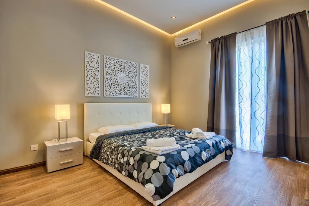 Villa with Private Pool,319850649:JPEG