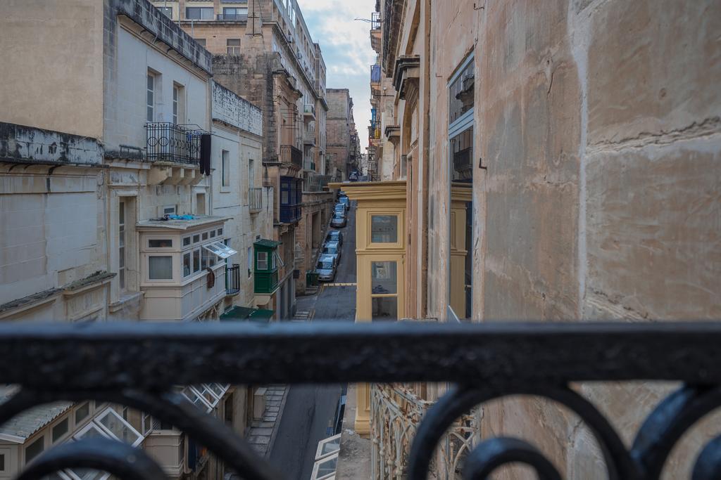 Studio,339959554:JPEG