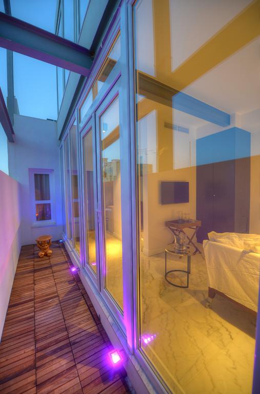 Suite,434173860:JPEG