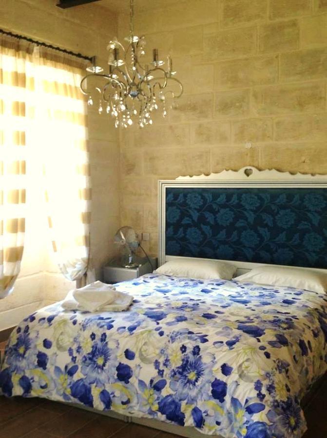 Standard Triple Room with Street View,779449149:JPEG