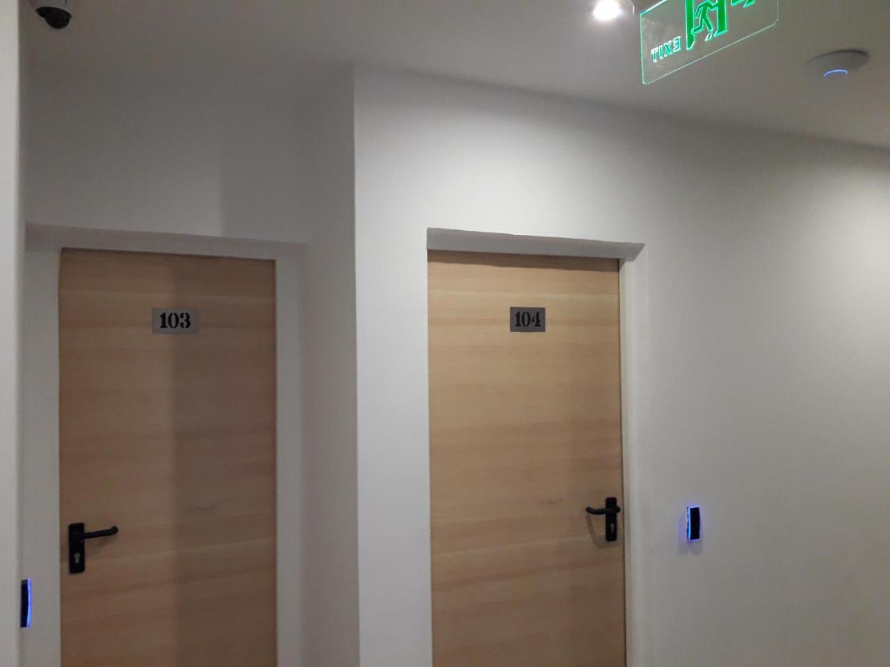 Deluxe Double or Twin Room with City View