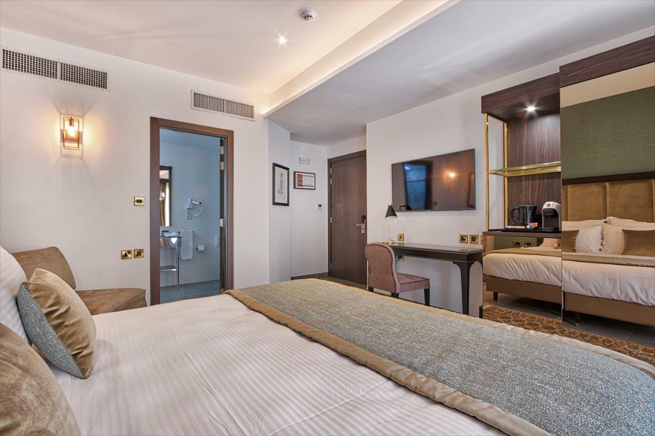 Triple Room,835907423:JPEG