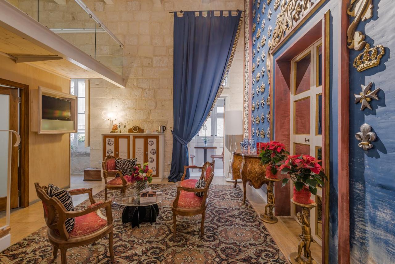Suite with Maltese Balcony
