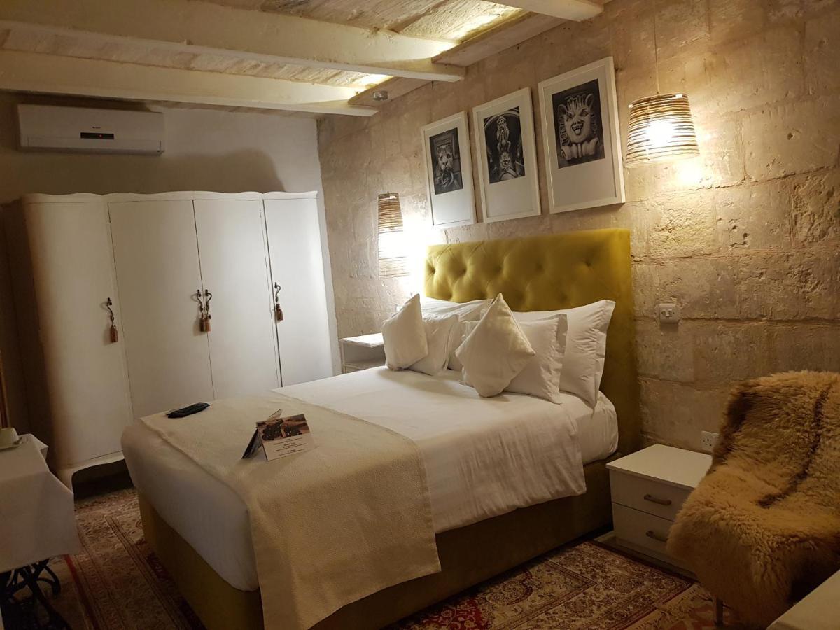 Double Room with internal Courtyard View