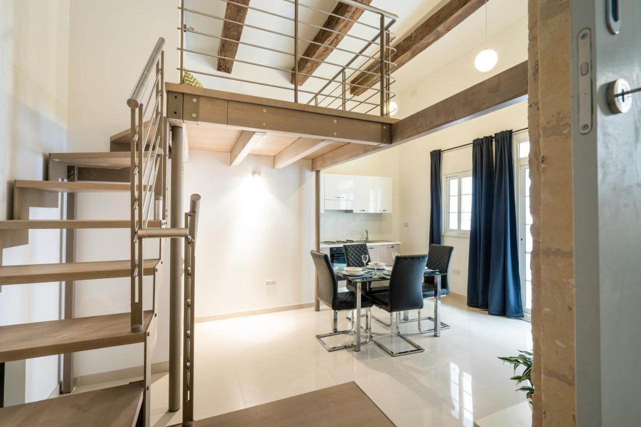 One-Bedroom Apartment,953943667:JPEG