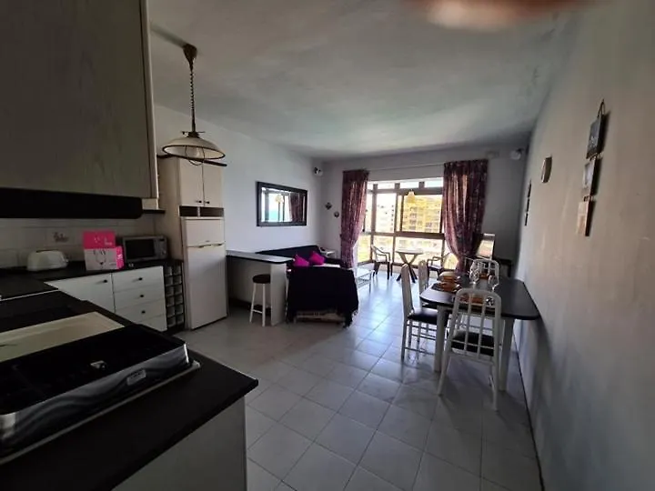 Spinola Bay Sea Front Apt 6-1