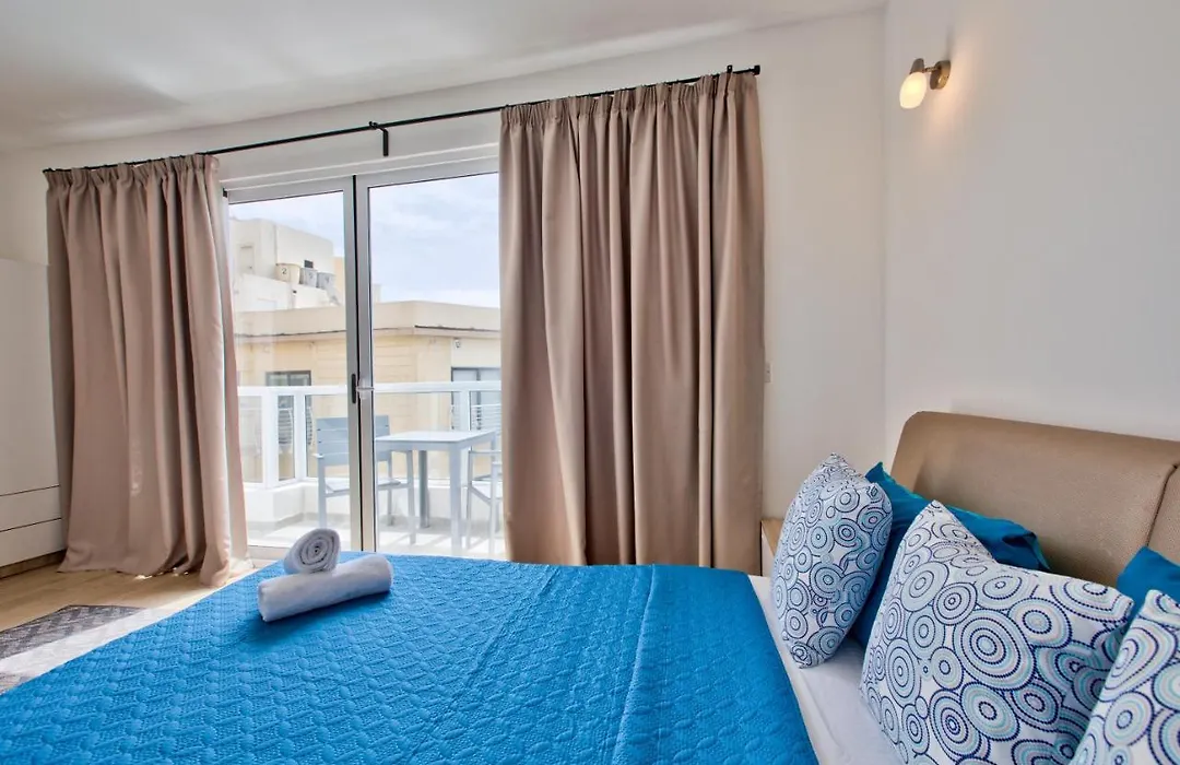 Sliema Duplex Penthouse With Sea Views & Private Terrace By Shortletsmalta-1