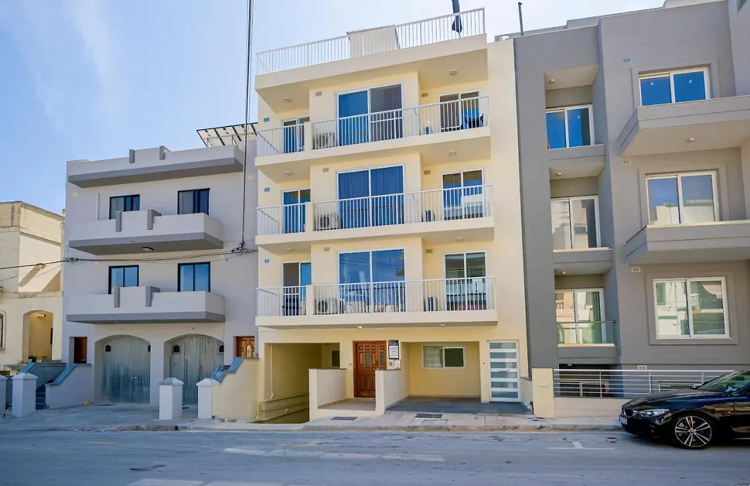 Summer Breeze Comfort Sunny Apartments Close To The Sandy Beaches - By Getawaysmalta-1