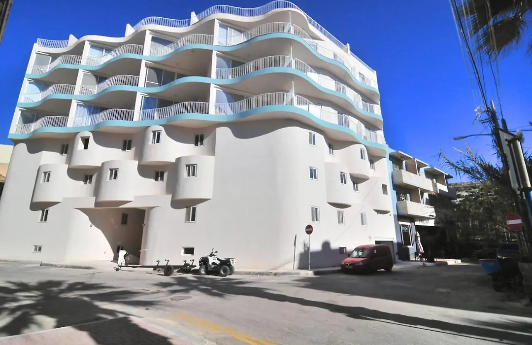 Superior Xlendi Lungomare Apartment-1