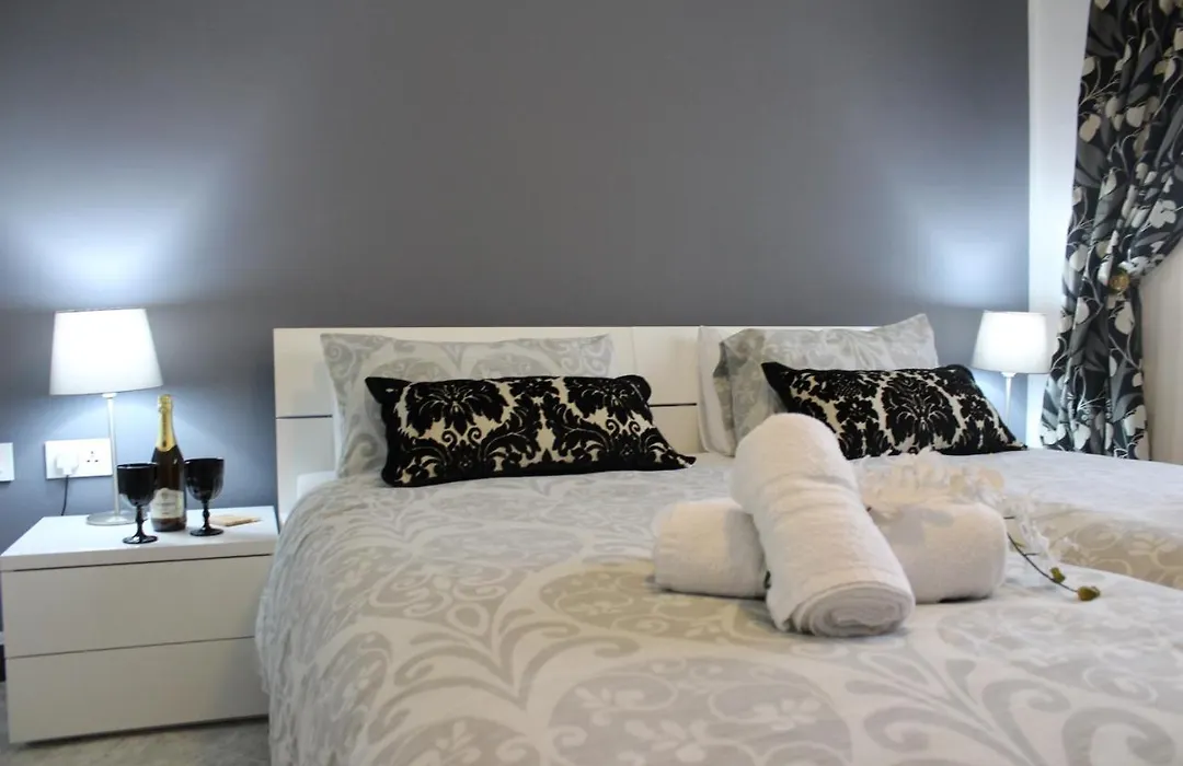 Cosy Home-1