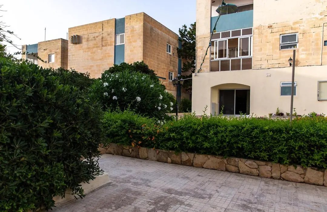 Dolmen Court Flat 10, Qawra-1