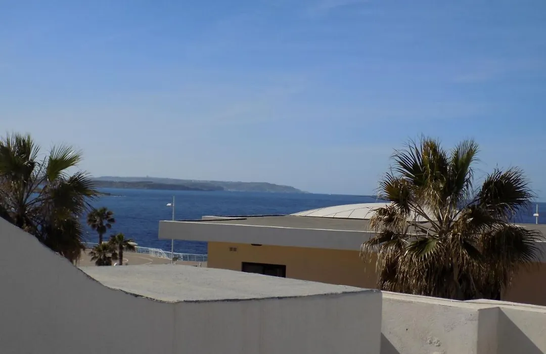 Sunshine Holiday Apartment 5 With Spectacular Seaviews-1