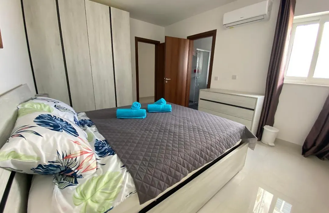 Sunshine Apartments Mellieha - Modern Three Bedroom Apartment - Apt No 2-1