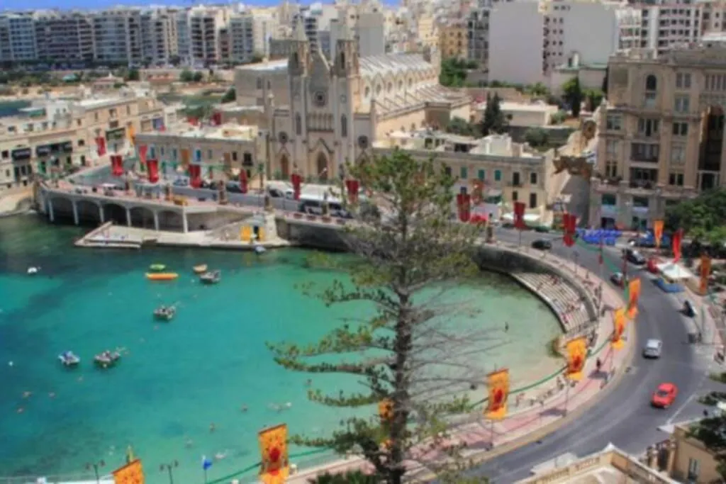 2 Bed Apt In Heart Of St Julians - 5Min From Seafront-1