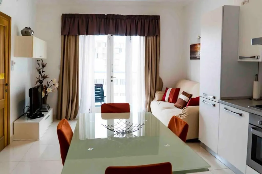 Luxurious Furnished Penthouse Apartment In Sliema-1