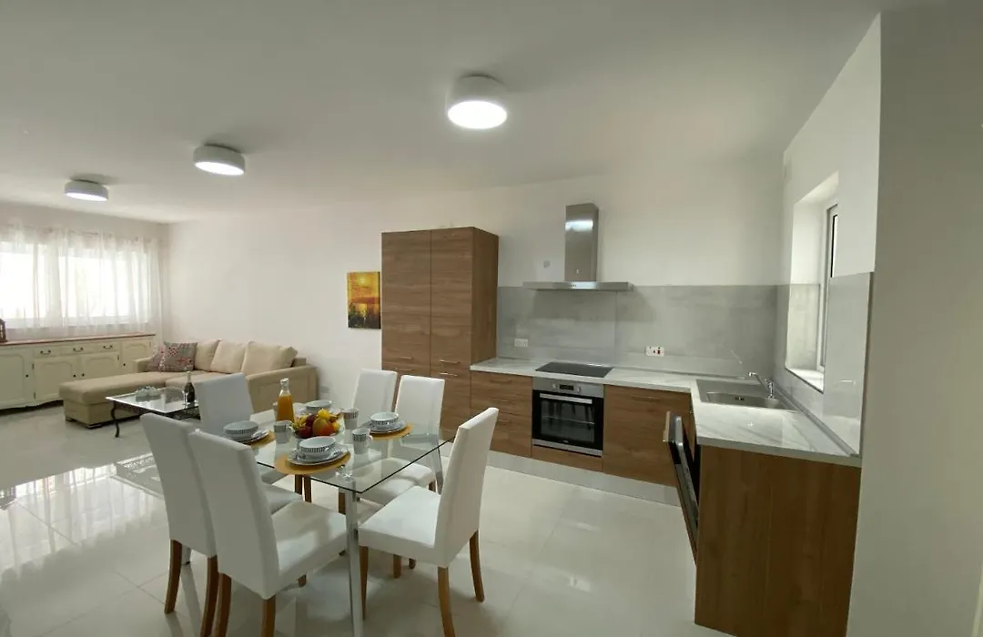 Sunshine Apartments Mellieha - Modern Three Bedroom Ground Floor Apartment With Yard-1