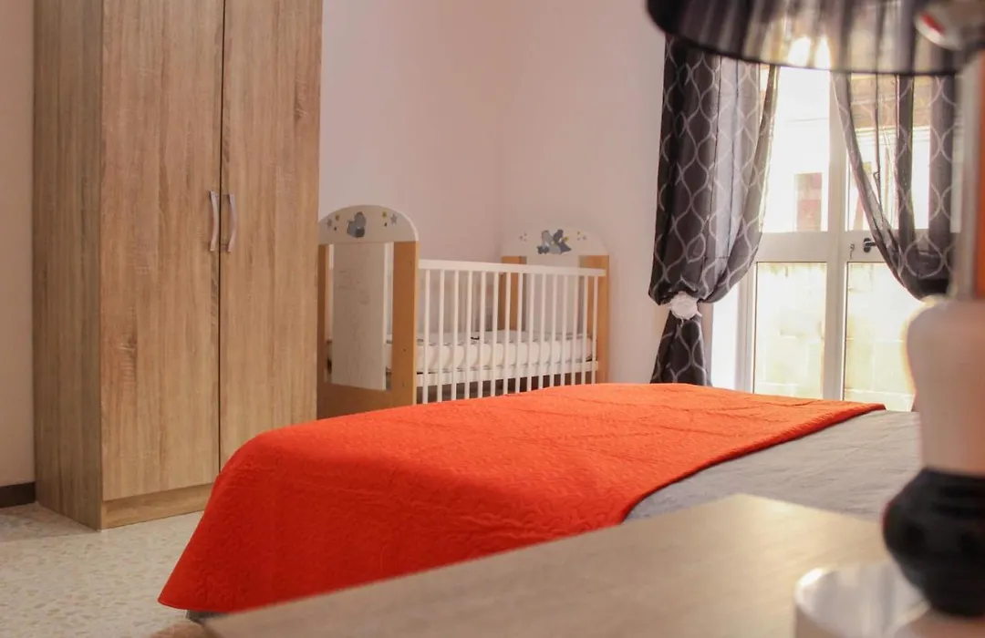 Sliema Town House Close To Balluta 76B-1