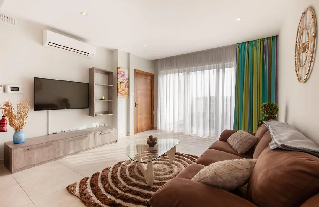 Spacious And Modern Penthouse With Terrace-Hosted By Sweetstay-1