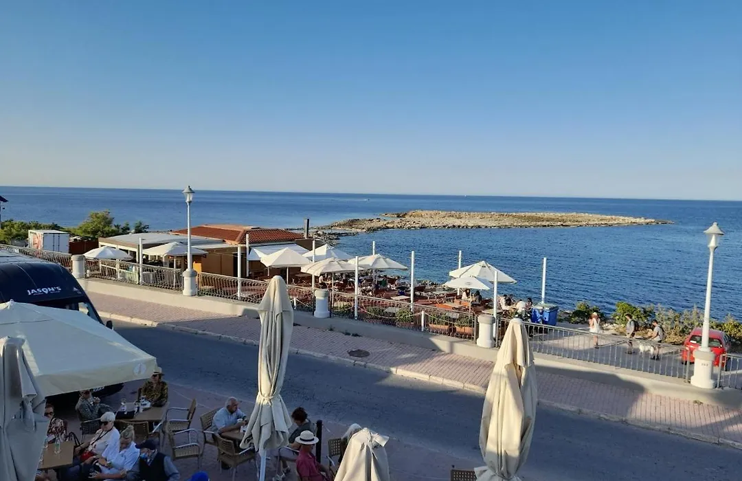 Sunshine Holiday Apartment 4 Next To The Sea-1