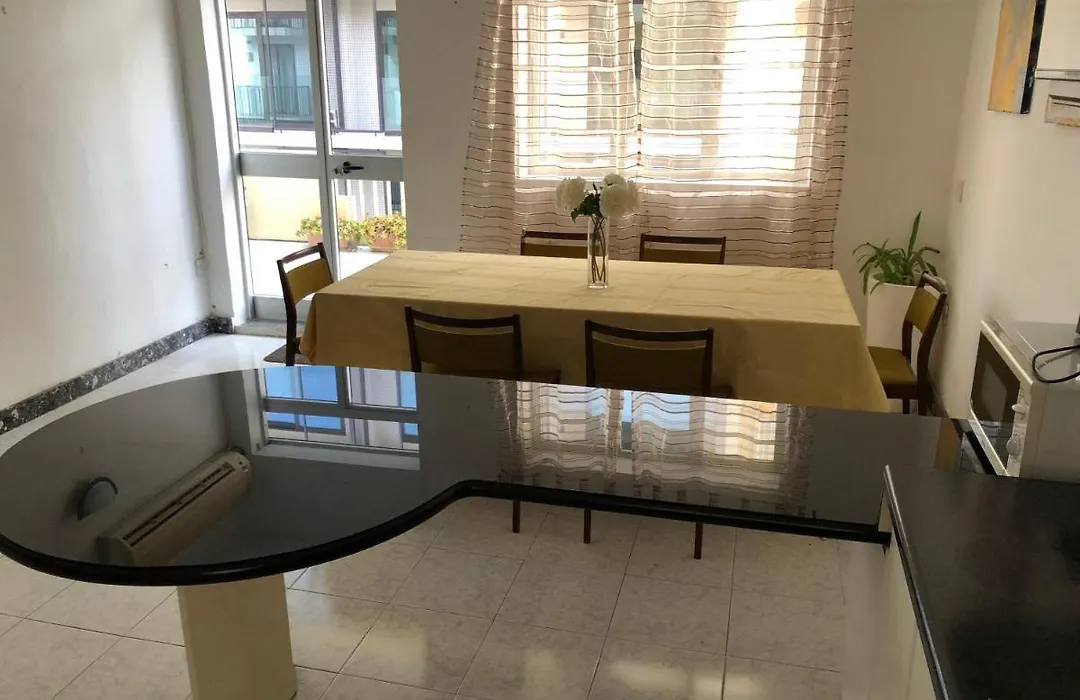 Tigne Apartment, Sliema-1