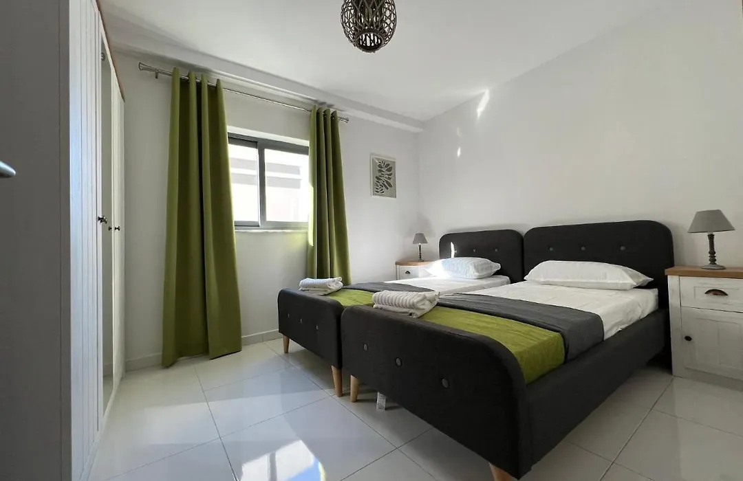 New Apartment 2 Mins From Seafront-1