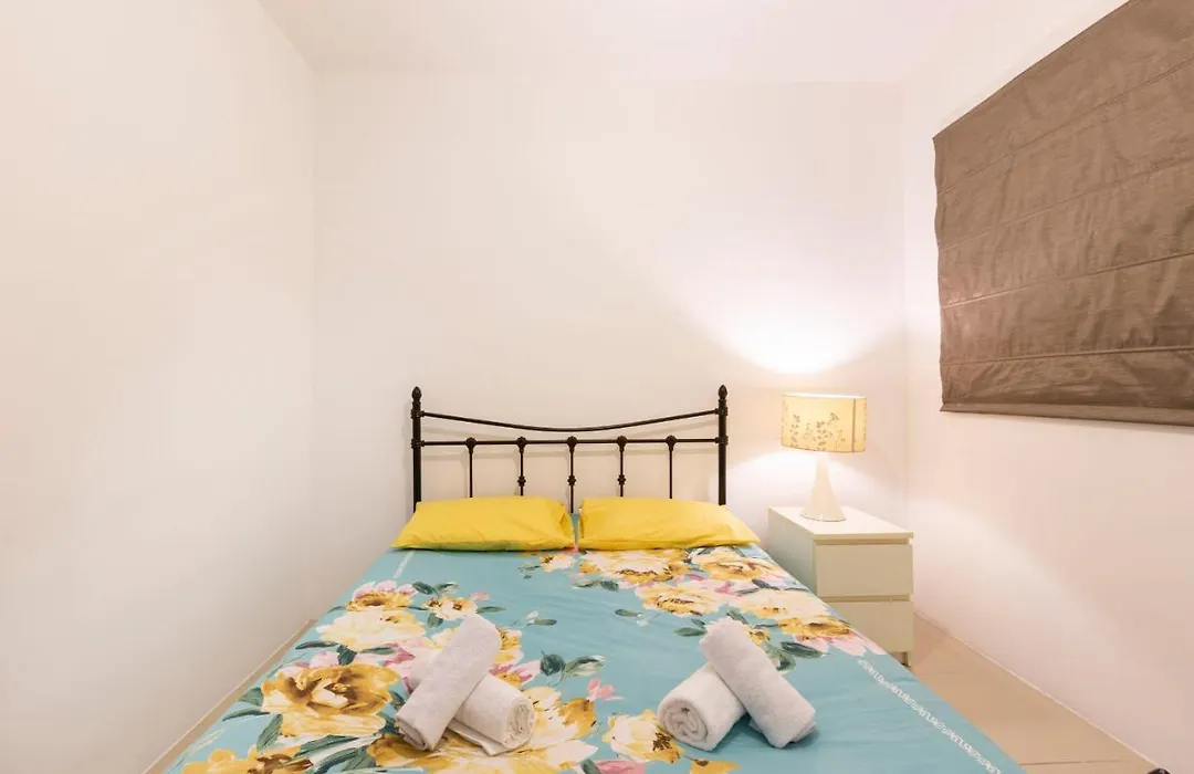 Sliema 2 Bedroom Apartment-Hosted By Sweetstay-1