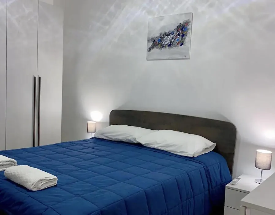 F1 - Modern Two Bedrooms Flat Sea View, St Julians-1