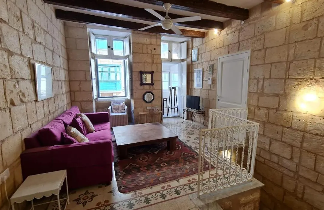 Bakers Hideout - Lovely 1 Bedroom Rental Unit-1