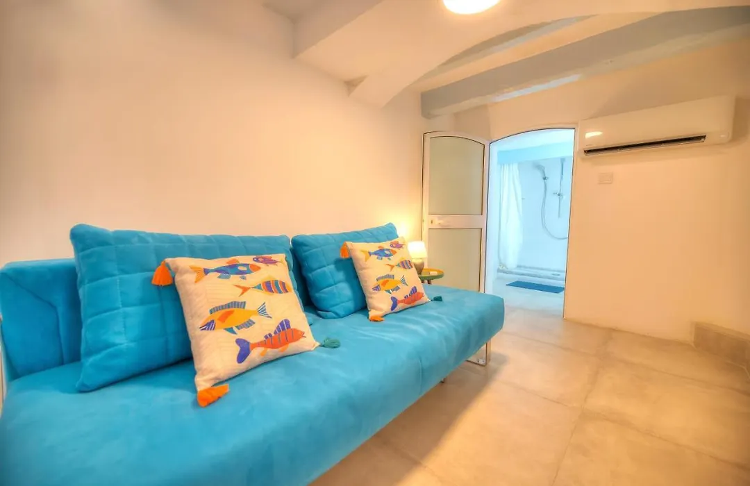 Spacious Maisonette With Spectacular Views Ibri1-1-1