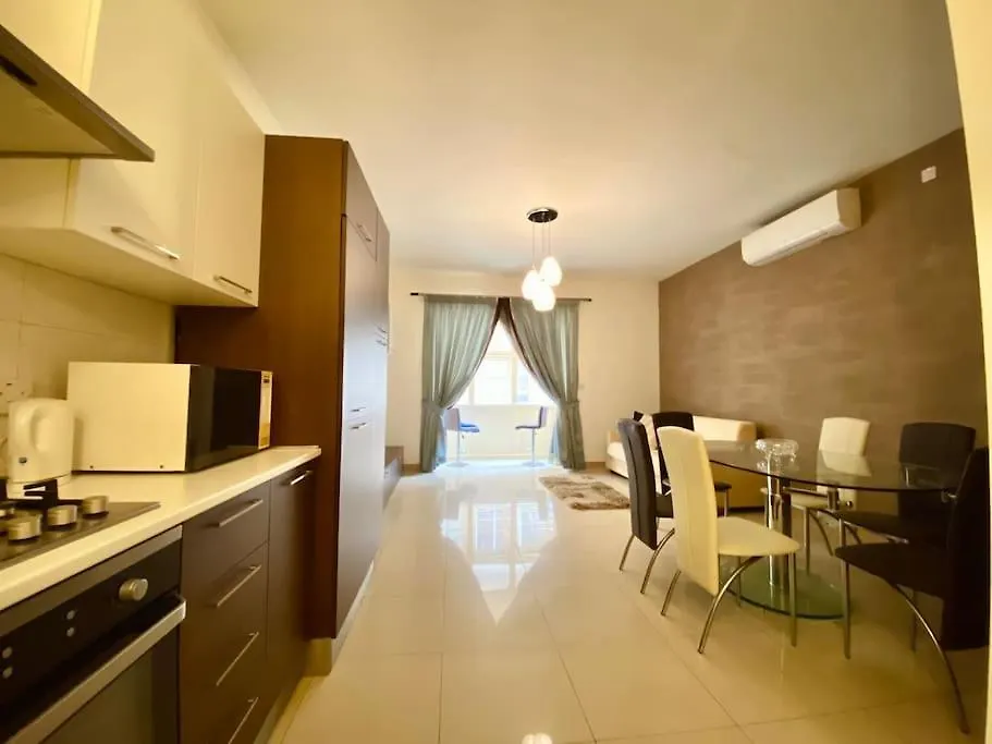 Good Value For Money - Close To D Seafront & Bars-1