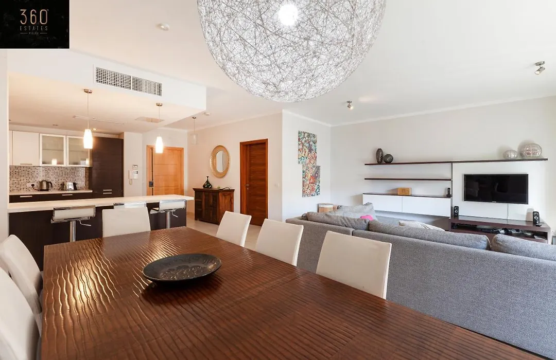 Pender Lux Complex - 3Br Unit With Private Parking By 360 Estates-1