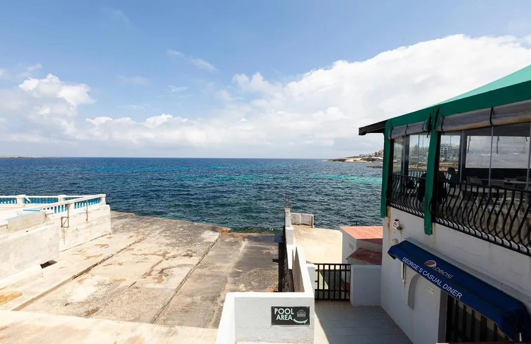 Spacious Designer Apt With Private Seaview Balcony By 360 Estates-1