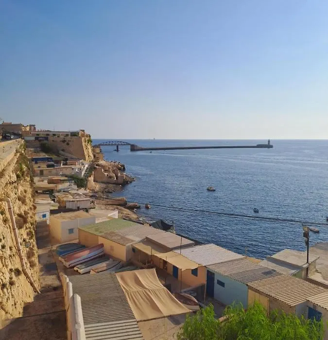 Cozy Loft In The Heart Of Valletta-1