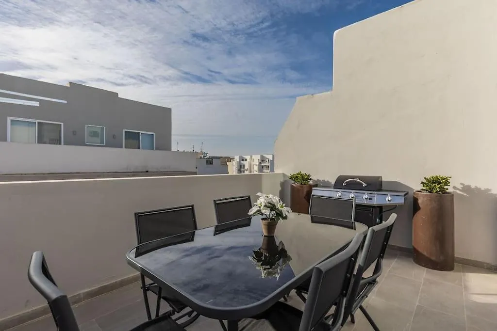 Duplex Penthouse With Seaview-1