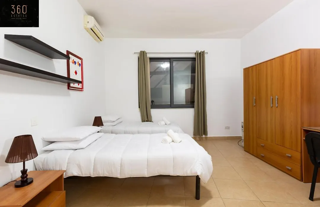 Spacious Pv Apt Close To Club, Schools With Wifi By 360 Estates-1