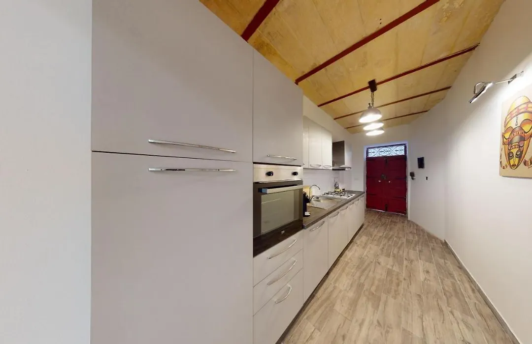 Central Valletta - 1 Bedroom Maisonnette-1