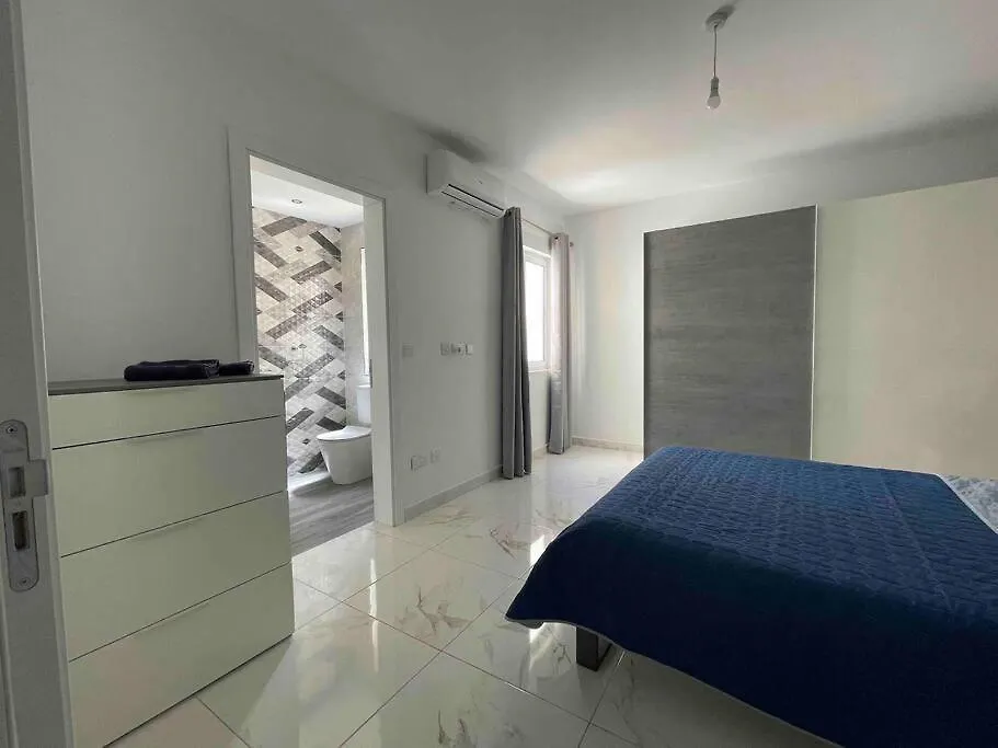 2 Bedroom Apartment In Mellieha With Sea Views And Close To All Amenities-1
