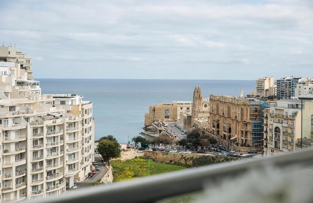 Sea View Apartment 2 Bedrooms 2 Bathrooms, 2 Minutes Away From The Sea-1