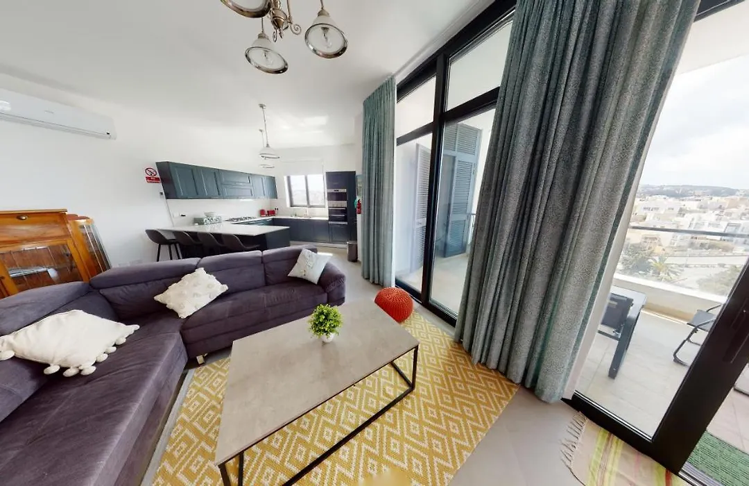 St Julians Central Luxury Apartment-1