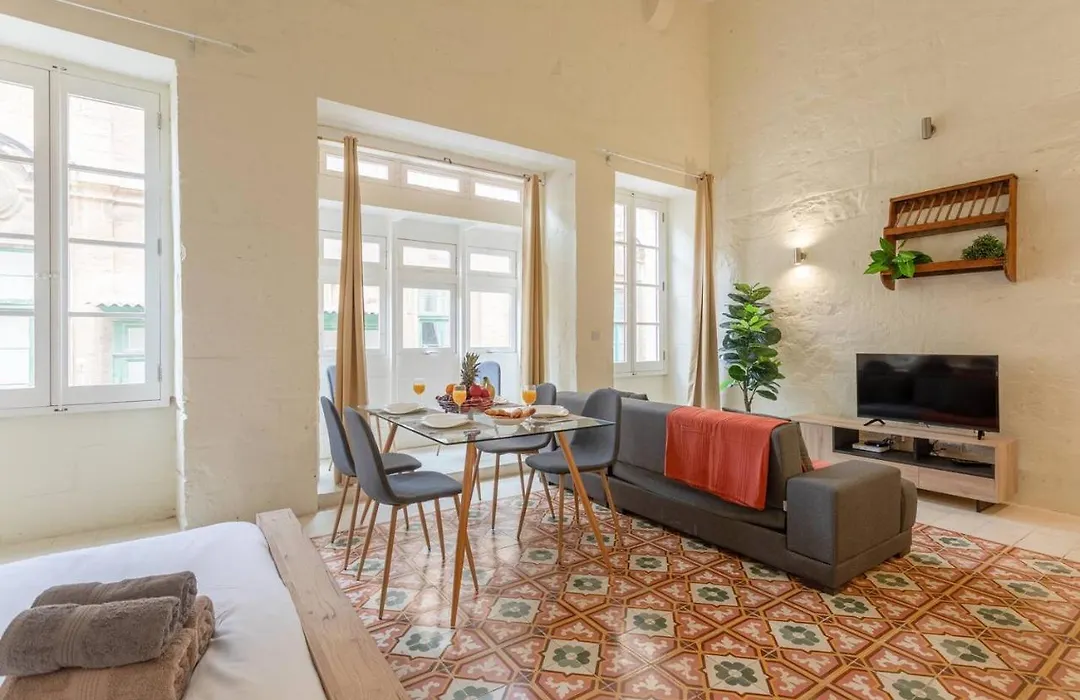 Historic Valletta City Apartment-1