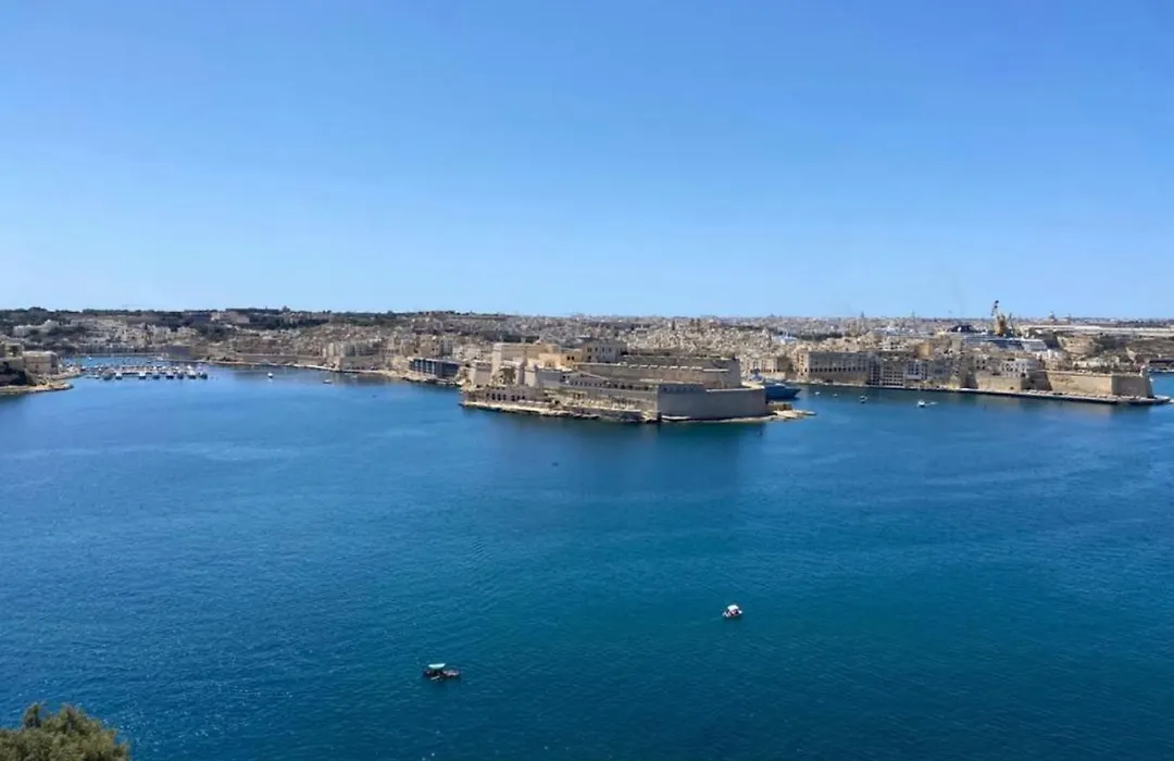 Valletta Majestic Grand Harbour View 3-Bedroom By Malta Weekend-1