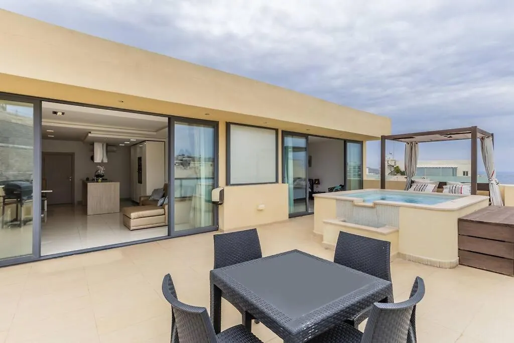 Unique Penthouse With Private Pool & Sea View-1